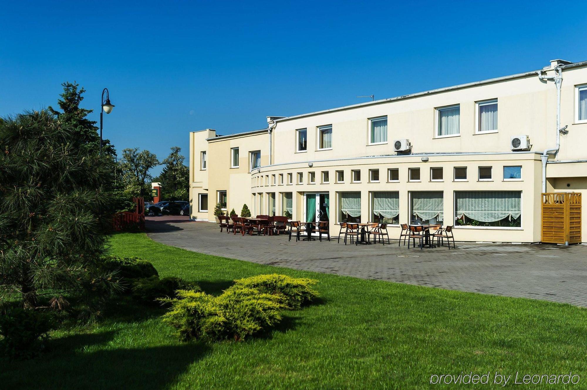 Bialy Dom Henlex Hotel Restauracja Poznan Exterior foto